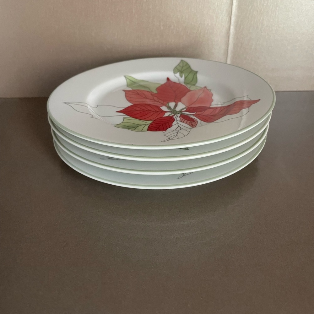 Set of 4  Block Spal  Plates ‎ Poinsettia Pattern  6.5” Goertzen Portugal 1982